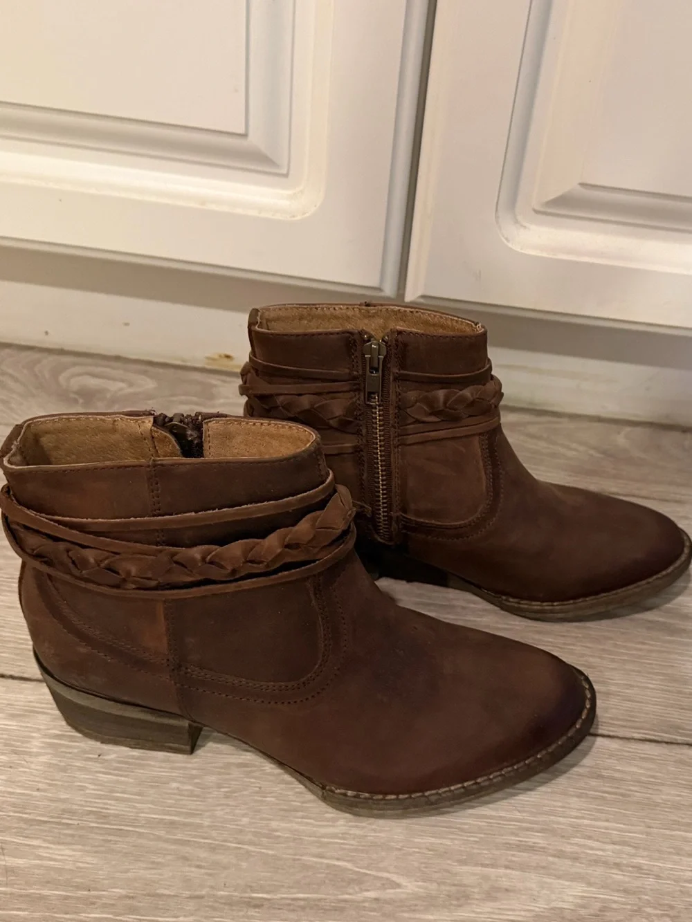 NWT Circle G by Corral Leather Boot w/Braided Strap Sz 7.5 *store display
